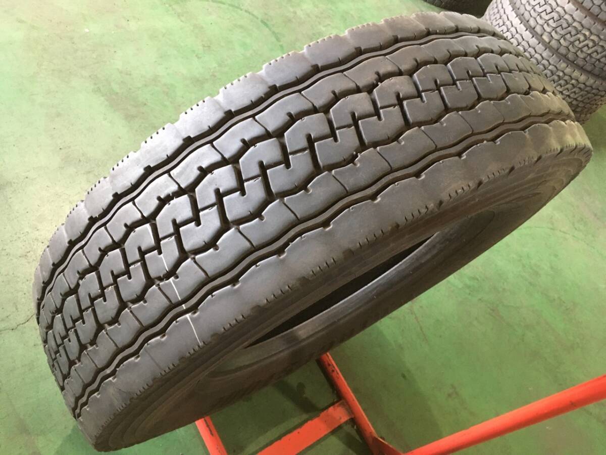 s111-4-2 ☆275/80R22.5 BS M890 中古1本！ ブリヂストン 残溝9mm 2021年製 k75の画像1