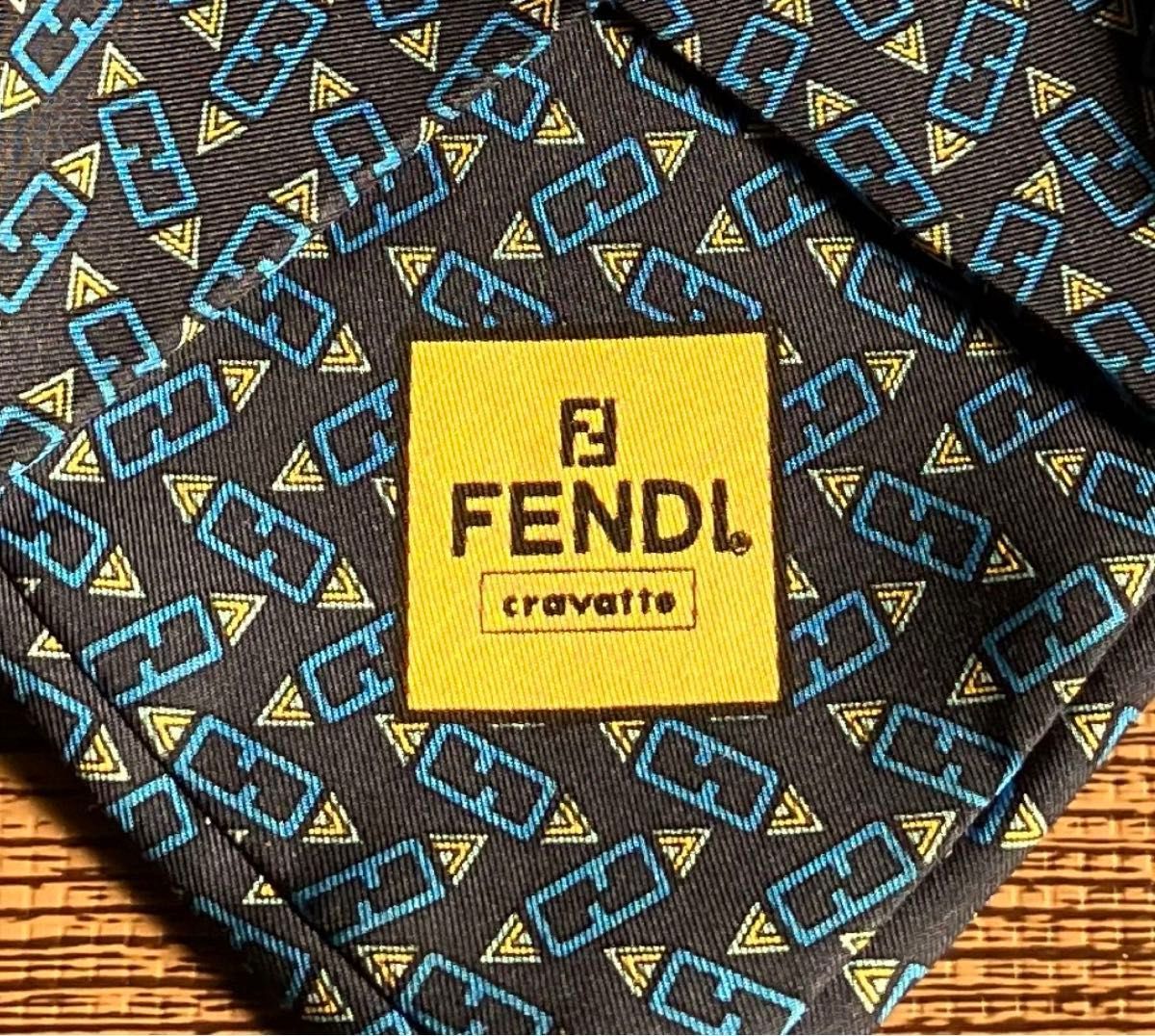 フェンディ ネクタイ ブラック青系 イタリア製 FENDI NECKTIE MADE IN ITALY【USED】