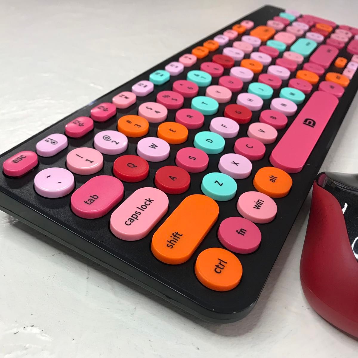 期間限定セール中 ワイヤレスキーボードセット テンキー 英語US 期間限定セール中 ワイヤレスキーボードセット テンキー 英語US