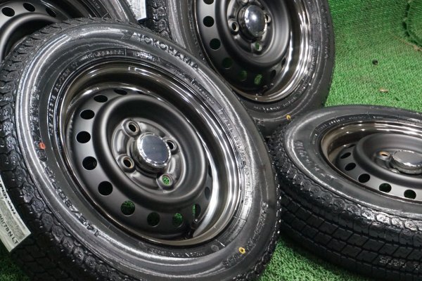 カスタムスチールホイール　軽四　軽トラ　4J　OFF+45　145/80R12　80/78N　新品タイヤ　マッドスター　ホワイトリボン　アゲトラ_画像1