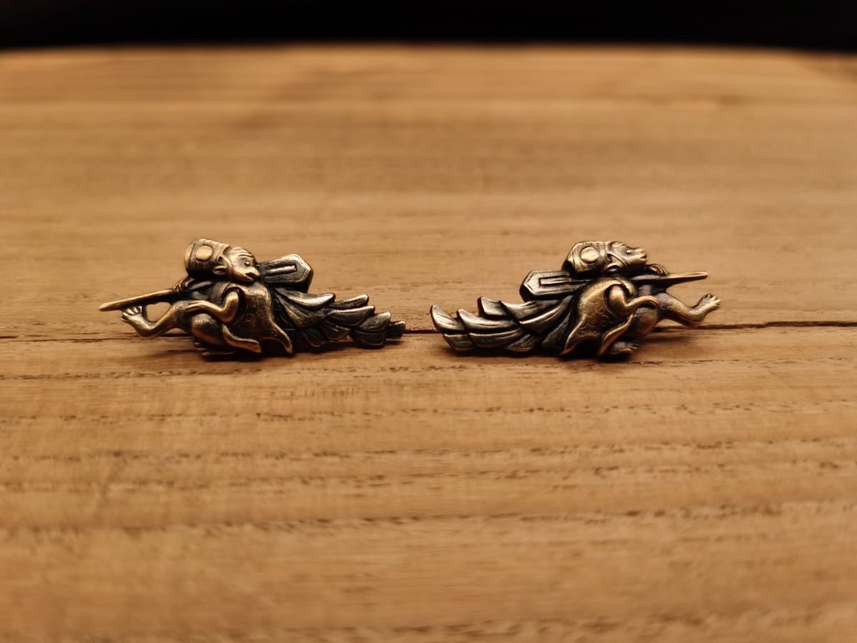 ★ラスト1set★目貫 風神雷神 容彫 金色絵 武具 Yahoo!オークション - s-031 御幣猿目貫 容彫 日本刀 武具 金銀