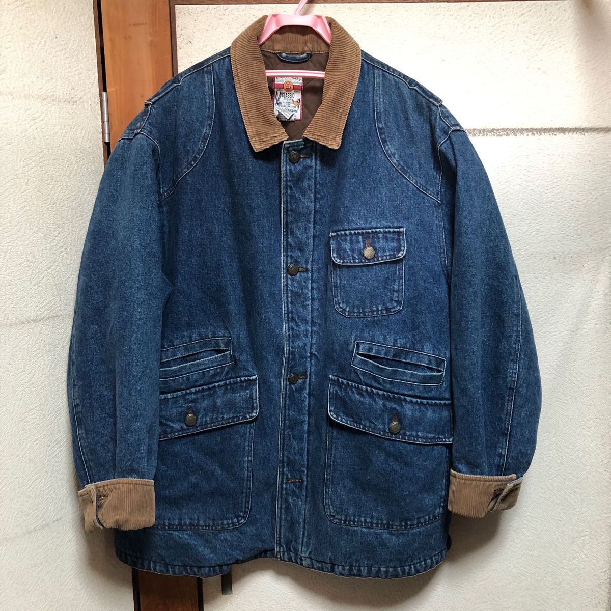 90s ルーニーテューンズ 刺繍 デニム カバーオール 襟 90s ルーニーテューンズ 刺繍 デニム カバーオール 襟