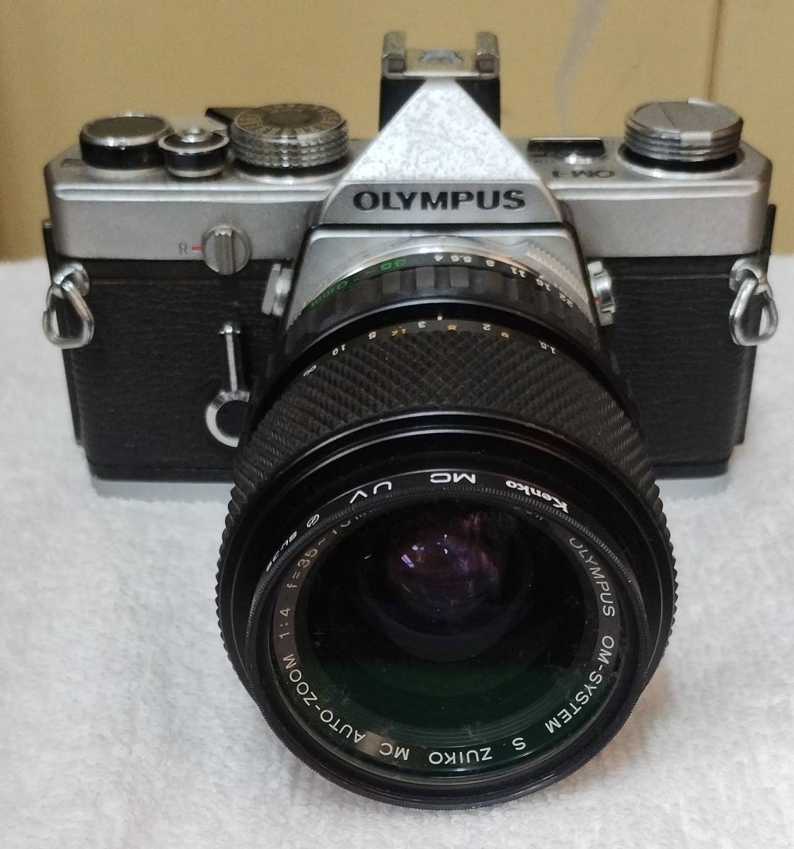 一眼レフ　OLYMPUS オリンパス OM-1 OM-SYSTEM S ZUIKO MC AUTO-ZOOM 1:4 f=35～70mm 簡易清掃済み　詳細不明　現状渡し_画像2