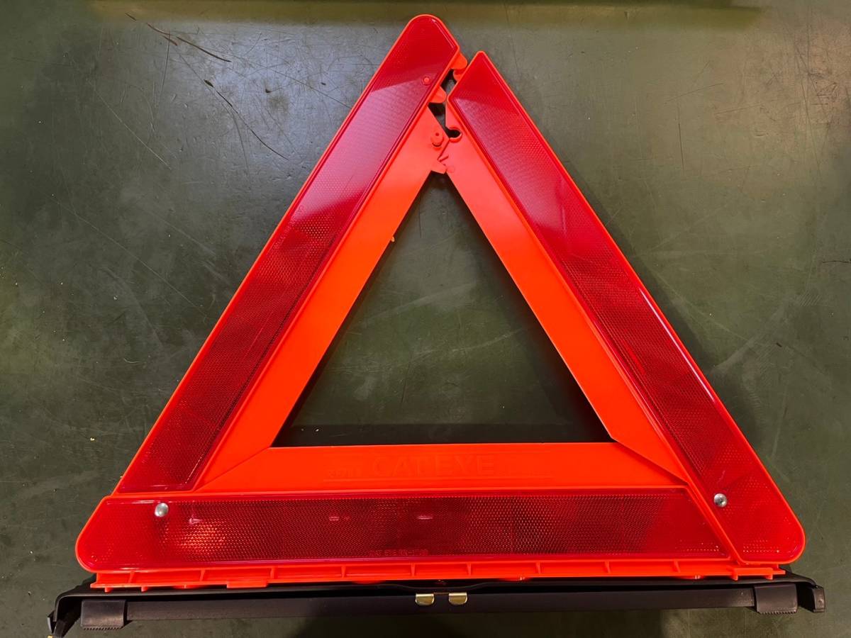  Delta design for automobile emergency stop display board triangle stop display board cat's-eye RR-1700B-01 (.10)