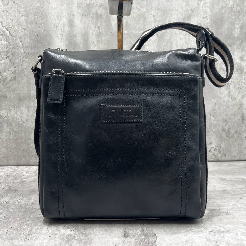 1円【極美品】BALLY バリー ショルダーバッグ メンズ ビジネス ボディ メッセンジャー トレスポ レザー 本革 ロゴ 斜め掛け ブラック_画像2