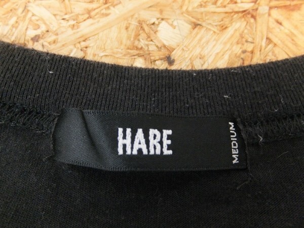 HARE Hare men's . with pocket rom and rear (before and after) switch T-shirt black × blue M