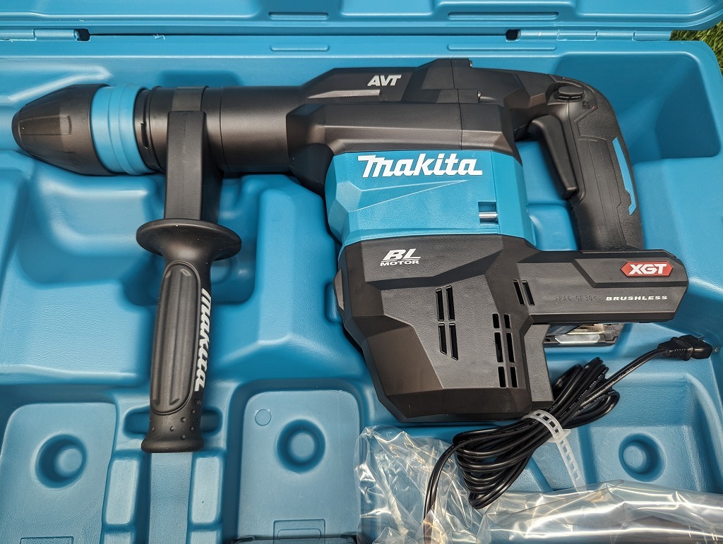 未使用品 makita マキタ 40Vmax 充電式ハンマ 4.0Ahバッテリー2個 + 充電器 HM001GRMX_画像2