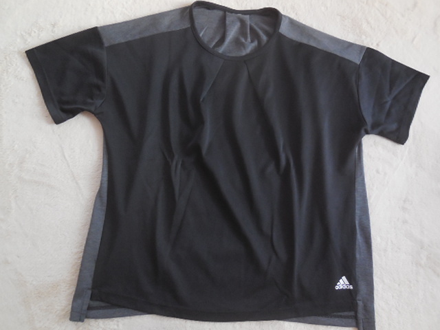 《アディダス》《ADIDAS》《ブラックツートン》《黒×グレー》《半袖Tシャツ》《サイズレディースL》_画像1