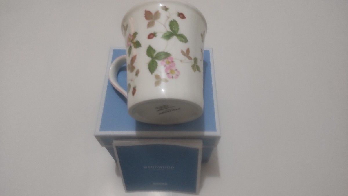 WEDGWOOD ウェッジウッド ワイルドストロベリー マグカップ