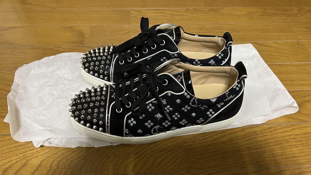 美品 クリスチャンルブタン Christian Louboutin スニーカー ルイスジュニア スパイク 41.5 26.5 黒 ブラック 男性 メンズ_画像4