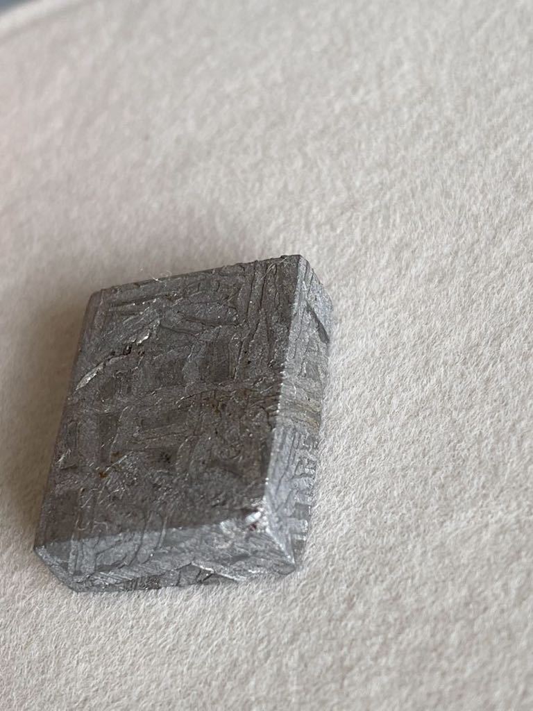  cosmos power aru Thai meteorite iron meteorite high quality meteorite .. better fortune .. work .up luck with money up the earth . almost same age. valuable . iron meteorite.!