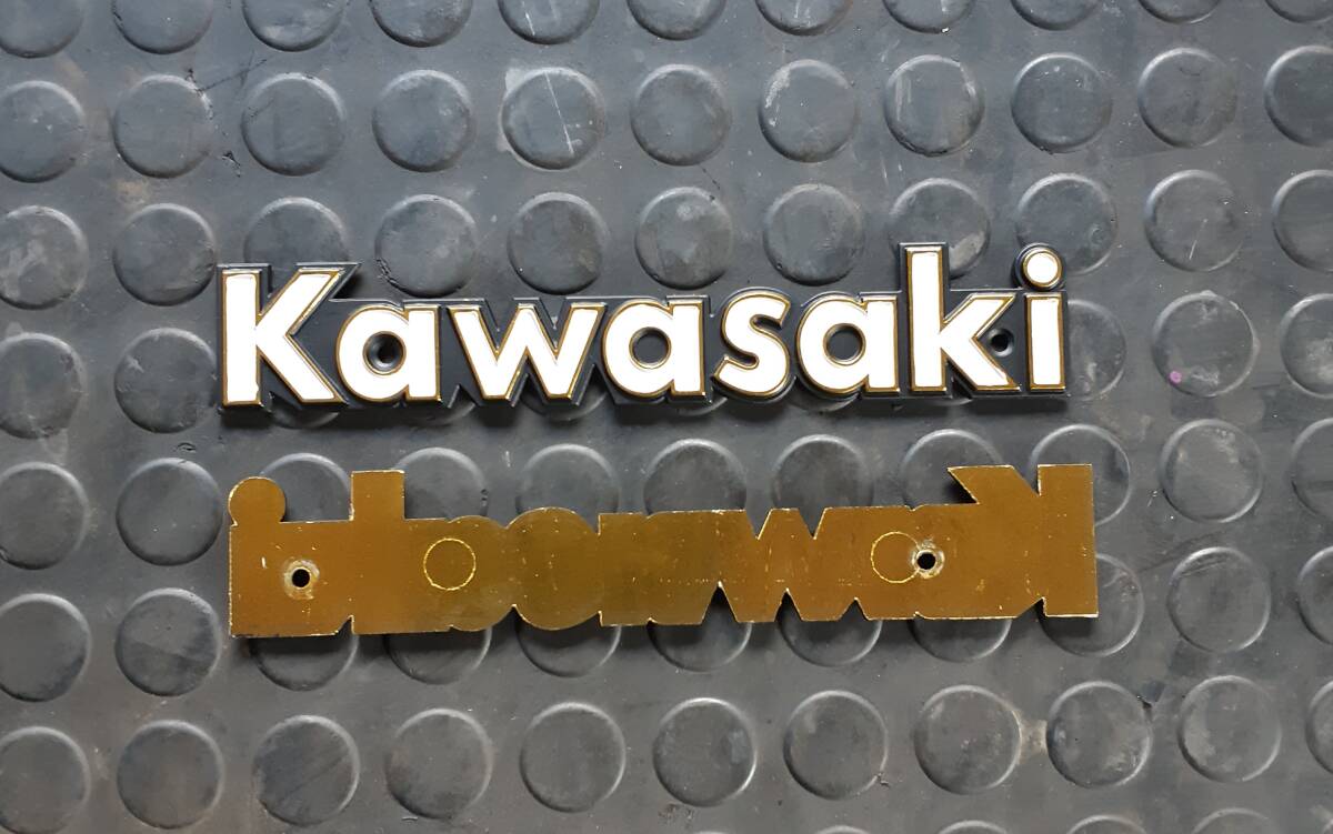 カワサキ　kawasaki Z2 Z750RS タンクエンブレム　ロングピッチ　_画像2