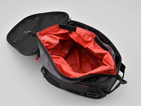 デイトナ 31736 GIVI ジビ XL07 シートバッグ 9→12L バイク ツーリング カバン 鞄 収納 防水_画像3