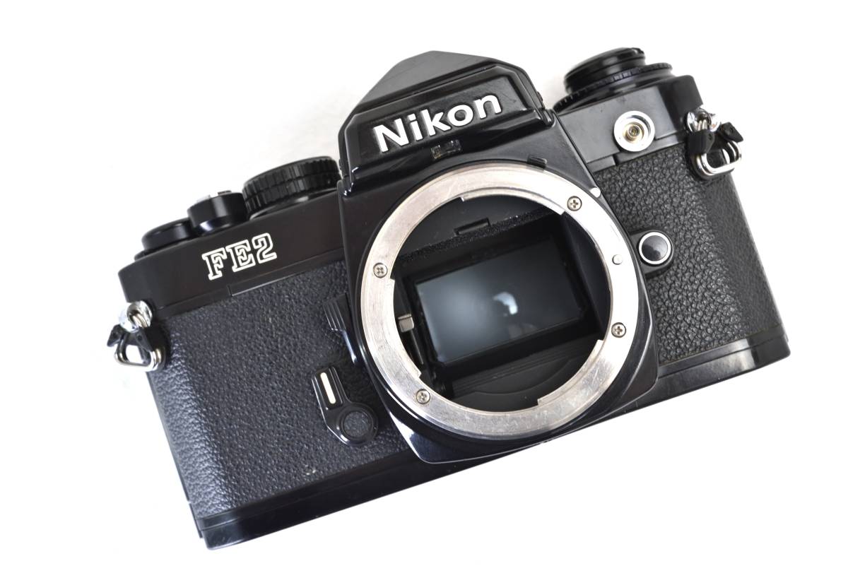 【きれいな動作品】Nikon ニコンFE2 ブラック 希少なD刻印　清掃・整備・モルト交換済　電池付きでこのまま使える動作良好品_画像10