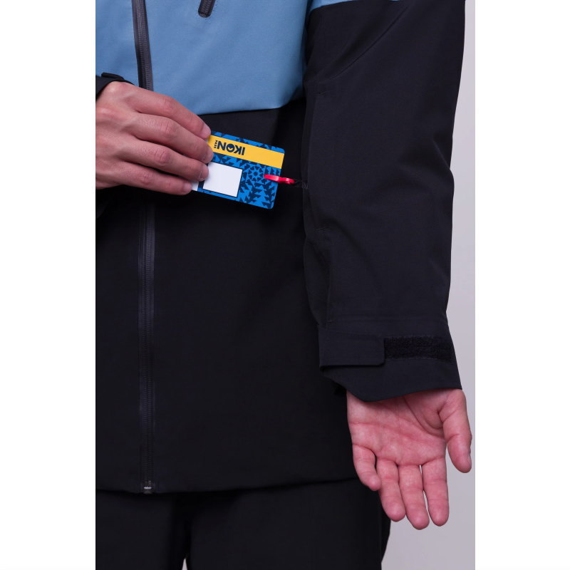 ○ 686 HYDRA THERMAGRAPH JKT STEEL BLUE COLORBLOCK Mサイズ ○ 686 HYDRA THERMAGRAPH JKT STEEL BLUE COLORBLOCK Mサイズ
