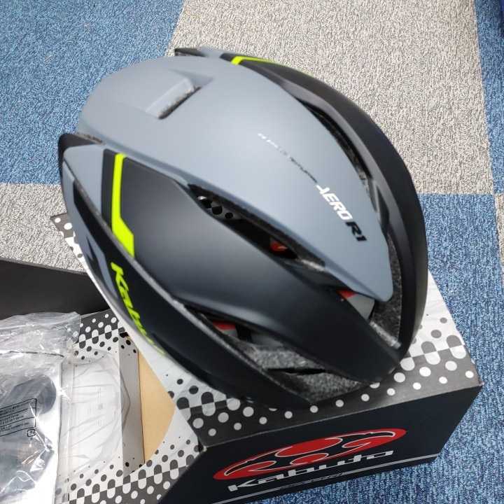 【ヘルメット】OGK（AERO-R1）ブラック・グレー（S/M）箱付き（新品同様）の画像2