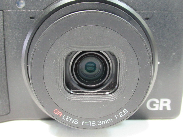 RICOH　GRⅡ　GR2　リコー　デジタルカメラ　ｆ＝18.3㎜　1：2.8　USED_画像3