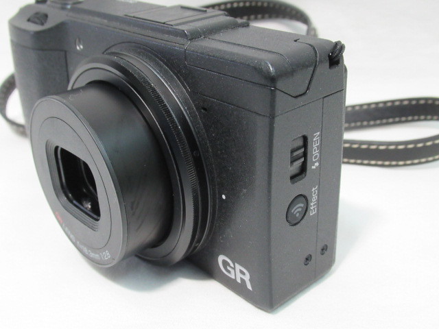 RICOH　GRⅡ　GR2　リコー　デジタルカメラ　ｆ＝18.3㎜　1：2.8　USED_画像4