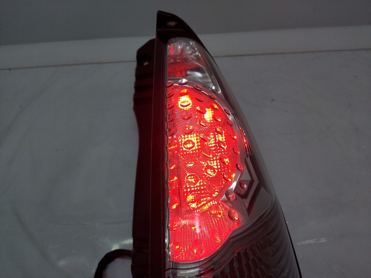 HA3W アイミーブ 右 テールランプ 運転席側 LED 点灯確認済み 1146-386 レンズ ライト ウインカー クリア ブラック ☆☆_画像2