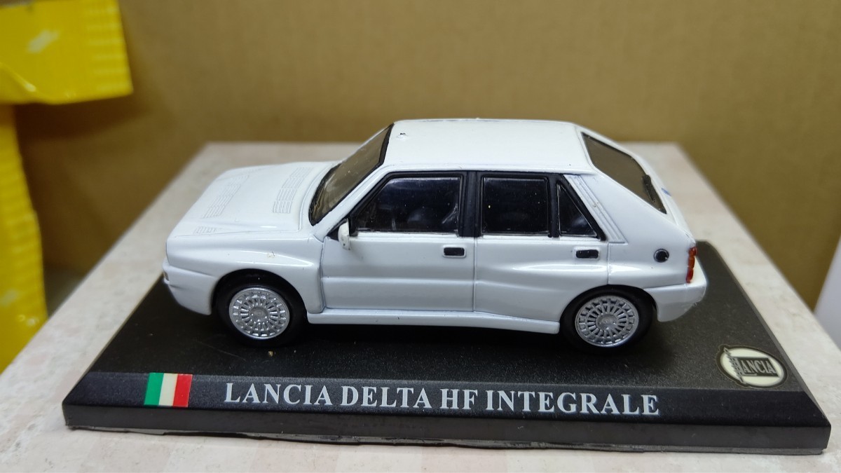 スケール 1/43 LANCIA DELTA HF INTEGRALE イタリア！ 世界の名車コレクション！ デル プラドカーコレクション！_画像1