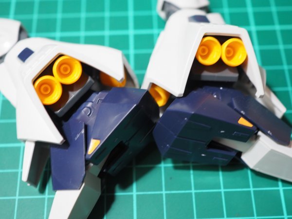 ☆DMK05☆ジャンク★バンダイ HG 1/144 ギャプラン 脚部のみ（TR-5色） ジャンク部品取り 完成品_画像6