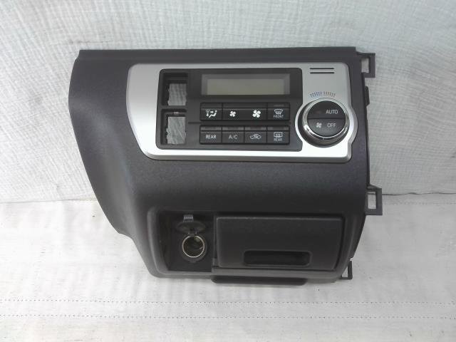 *@8336 Hiace Inte g ration control panel 200 series 4 type air conditioner switch panel 84010-V3010-B0 55413-26140 F2