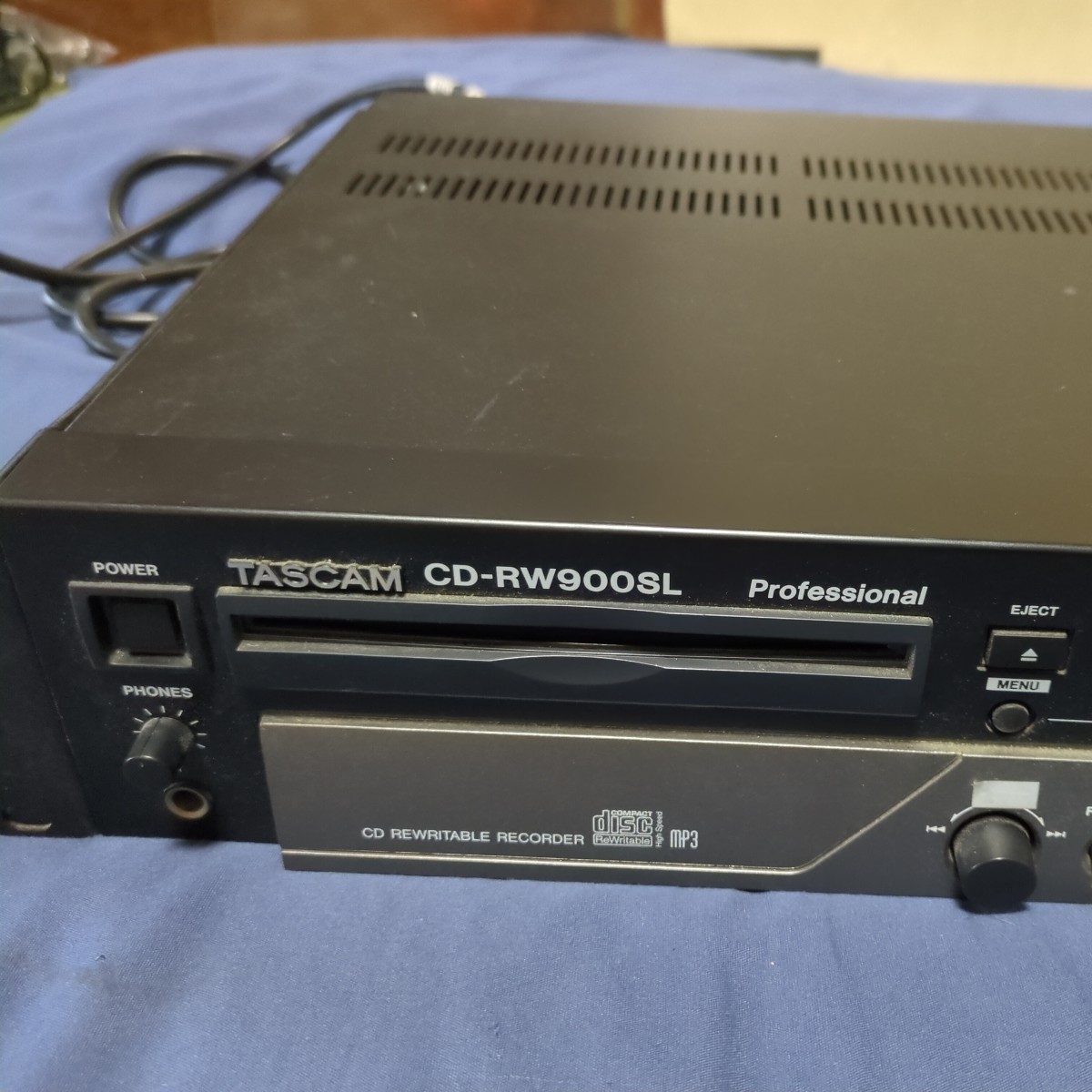 TASCAM 業務用CDレコーダー　CD-RW900SL _画像3