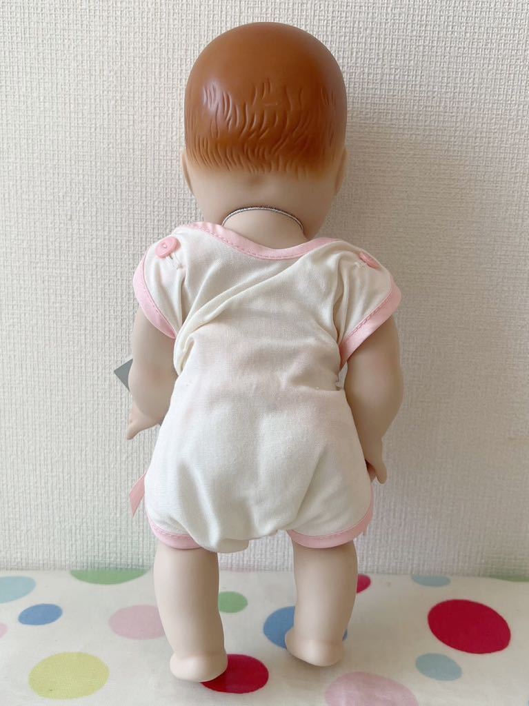 2000年発売　Danbury Mint Tiny Tears Porcelain Doll Trunk Set タイニーティアーズ　ベビードールセット　ポーセリン_画像7