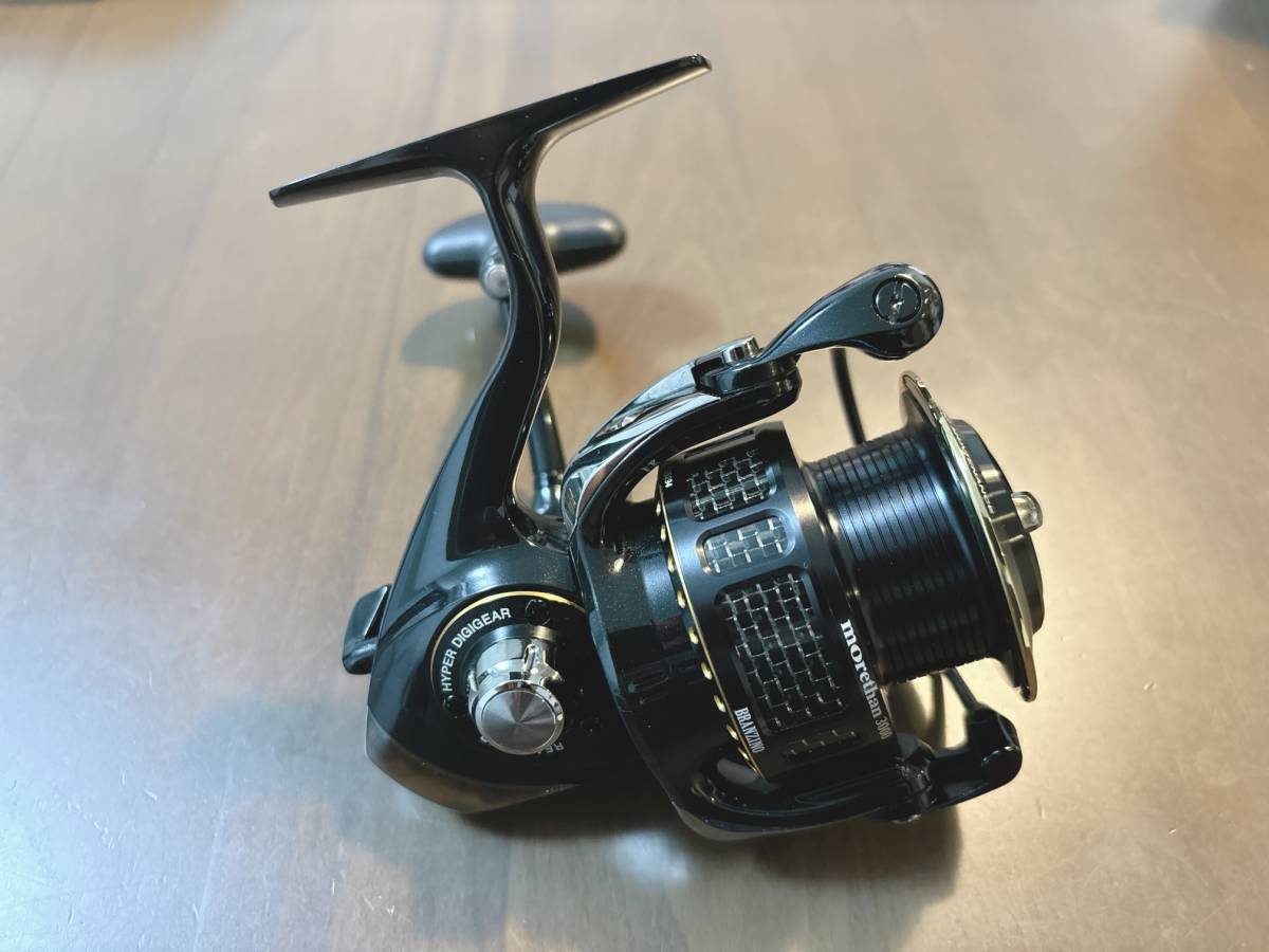 ダイワ モアザンブランジーノ 3000 DAIWA MORETHAN BLANZINO スピニングリール 中古品_画像4