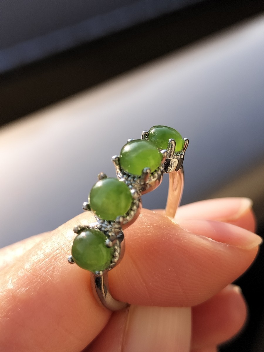 Натуральный нефрит зеленый нефрит натуральный камень один заостренный милый 4 -разгорный кольцо кольцо кольца кольцо
