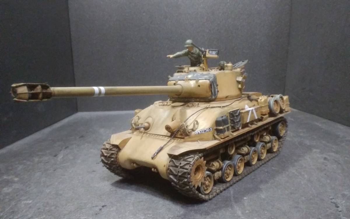 タミヤ製　1/35　イスラエル軍戦車 M51 スーパーシャーマン　塗装完成品　ウェザリング_画像1