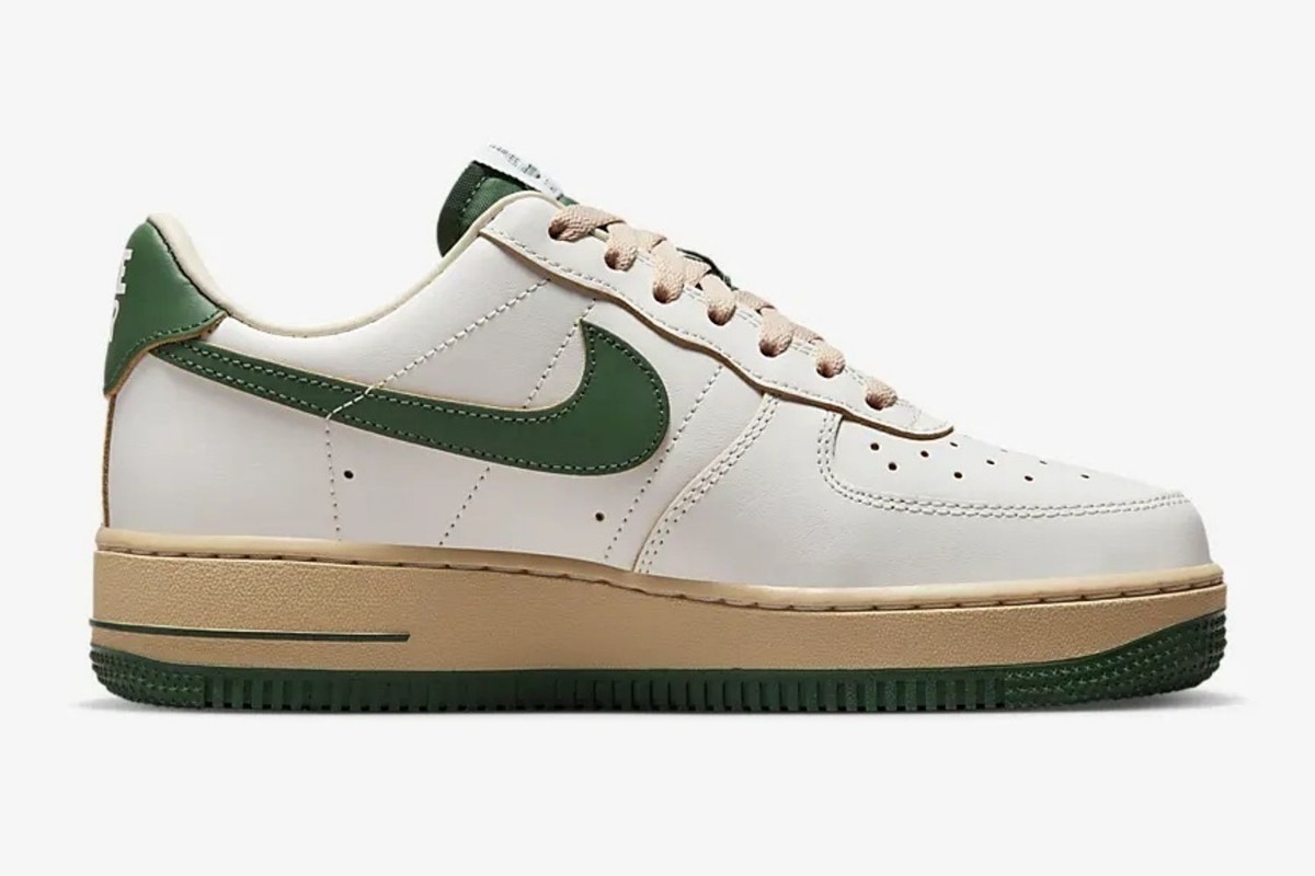 Nike WMNS Air Force 1 Low Green and Muslin WMNS26cm MENS25.5cm DZ4764-133■ナイキ エアフォース グリーン 緑 _画像2