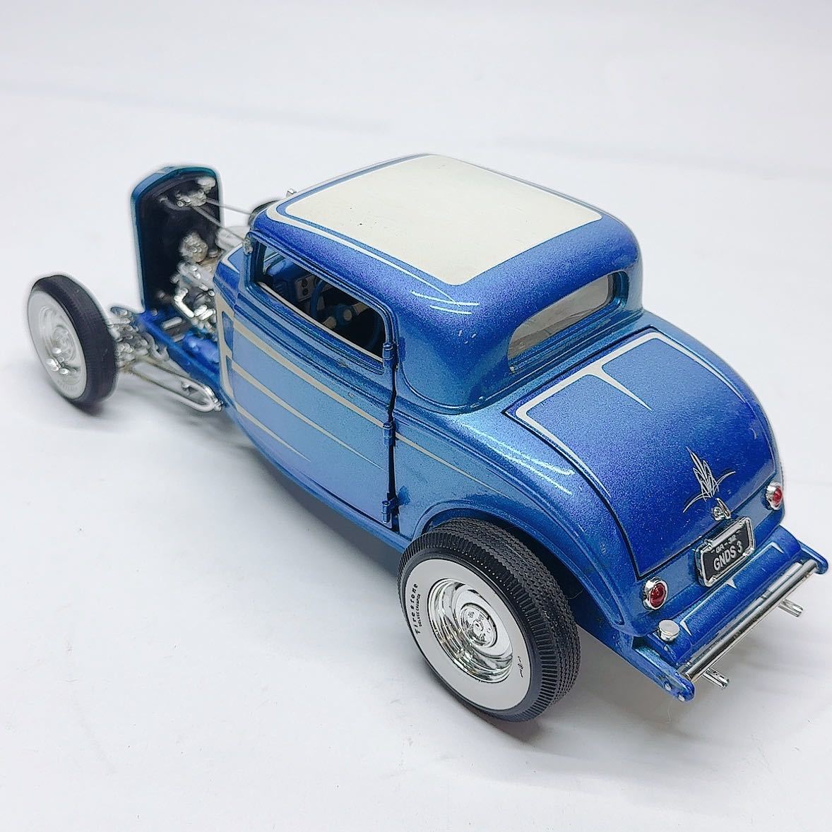 【K1】1/18 ACME 1932 FORD 3 WINDOW RELEASE NO.3 ジャンク クラシックカー ミニカー _画像2