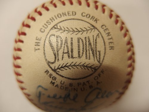 0140383a【SPALDING official National League 寄せ書き？ サインボール】スポルディング/ナショナルリーグ/CUSHIONED CORK CENTER/中古品_画像3