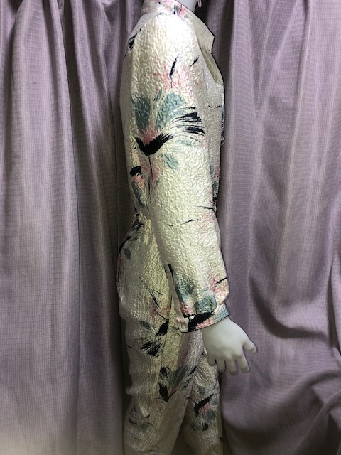 側(cè)面:最高級オートクチュール!All in One!