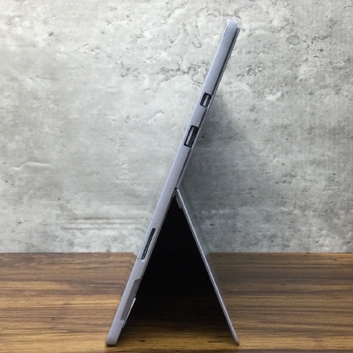 1円～ ●Microsoft SURFACE PRO / Core i5 7300U 2.60GHz / メモリ 8GB / NVMe SSD 256GB / 12.3型 (2736×1824) / Win10 Pro / SIMフリー_画像8