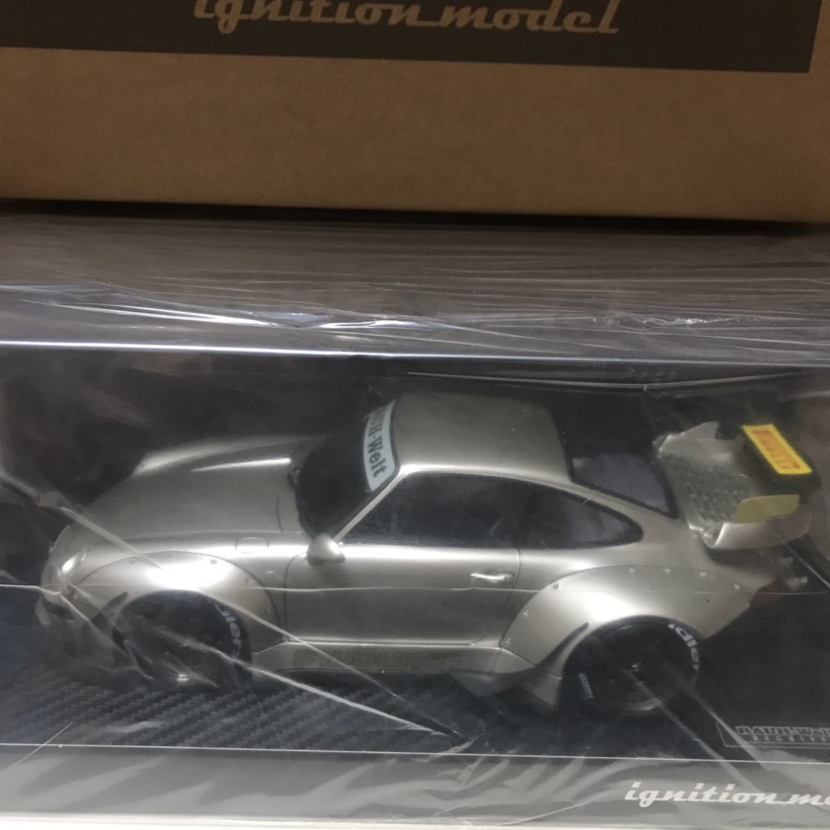 ignition model イグニッションモデル IG2718 1/18 RWB PORSCHE 993 Silver RAUH-Welt BEGRIFF ポルシェ シルバー 911 中井 啓_画像4