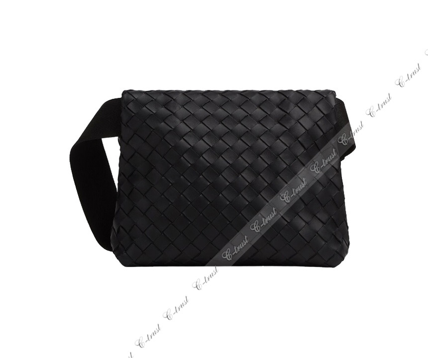 K593.. BOTTEGA VENETA ボッテガ ヴェネタ メッセンジャー バッグ BAG イントレ イタリア製 新品 ★ 8803 ブラック_画像3