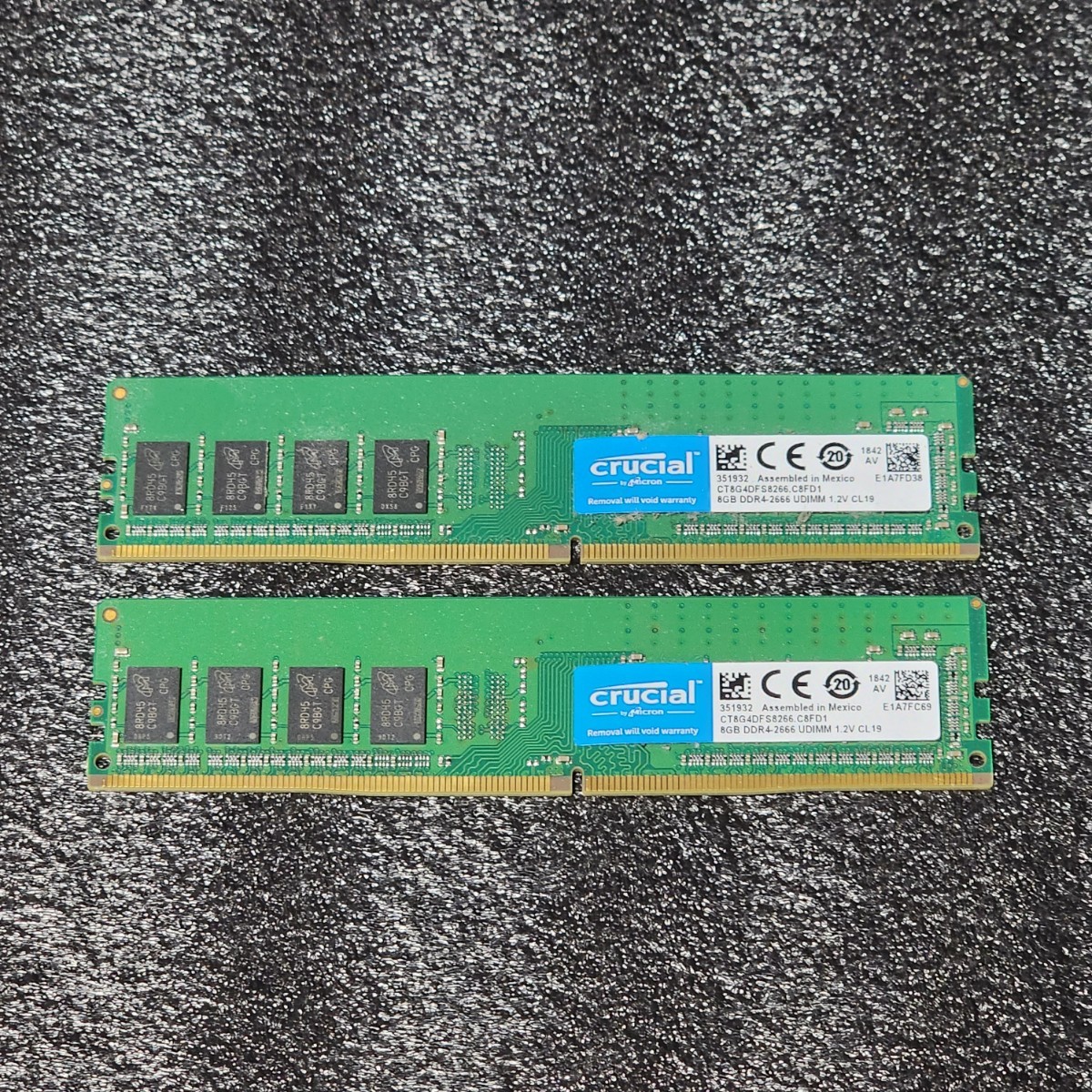 CRUCIAL DDR4-2666MHz 16GB (8GB×2枚キット) CT8G4DFS8266.C8FD1 動作確認済み デスクトップ用 PCメモリ _画像1