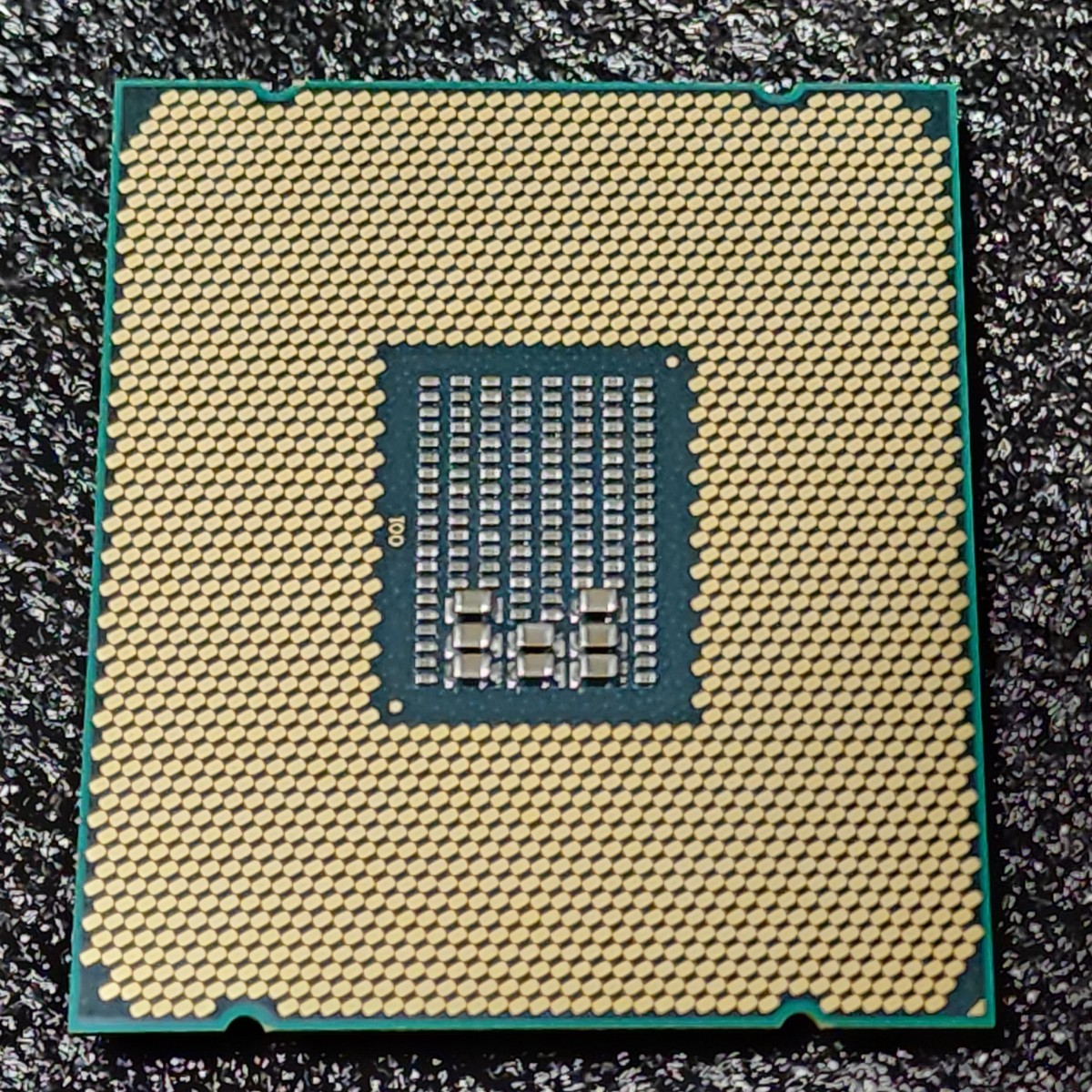 CPU Intel Core i7 6800K 3.4GHz 6コア12スレッド Broadwell-E LGA2011-3 PCパーツ インテル 動作確認済み_画像2