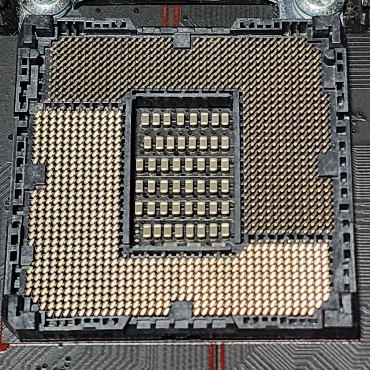 MSI Z370 GAMING PLUS IOパネル付属 LGA1151 ATXマザーボード 第8・9世代CPU対応 最新Bios 動作確認済 PCパーツ_画像5