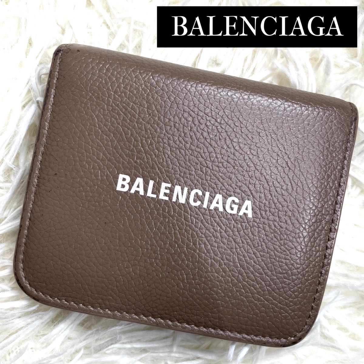 人気品 / BALENCIAGA バレンシアガ キャッシュコンパクトウォレット 二つ折り財布 グレインレザー ブラウン 