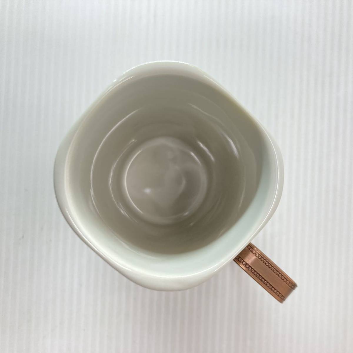 EVENING ドリンクセット 陶磁器 カップ 金属製 ホルダー 5客セット 5個組 未使用 コーヒー ティー お茶 コップ 食器_画像4