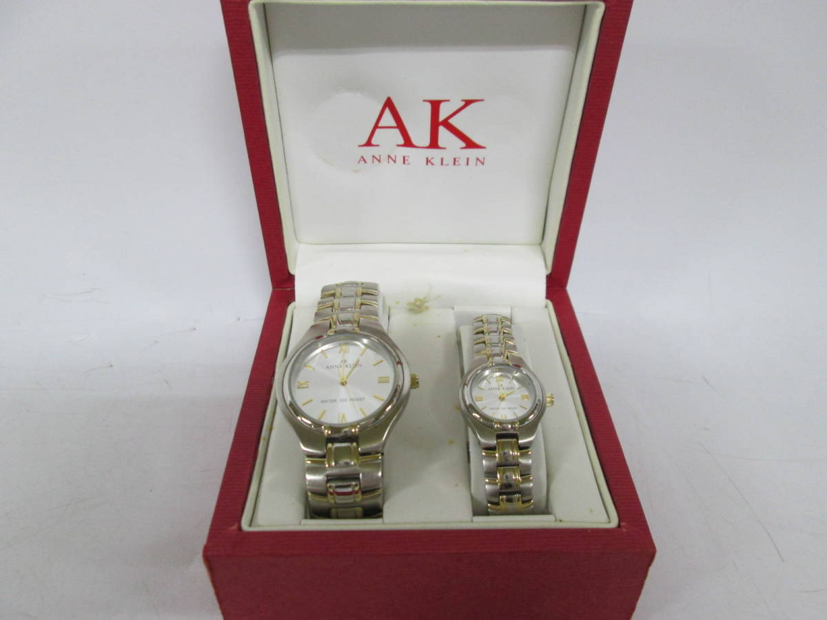 【0206n U9072】ANNE KLEIN アンクライン ペアウォッチ 腕時計 Y121E クォーツ 日本製 シルバーカラー 白文字盤 箱入り_画像1