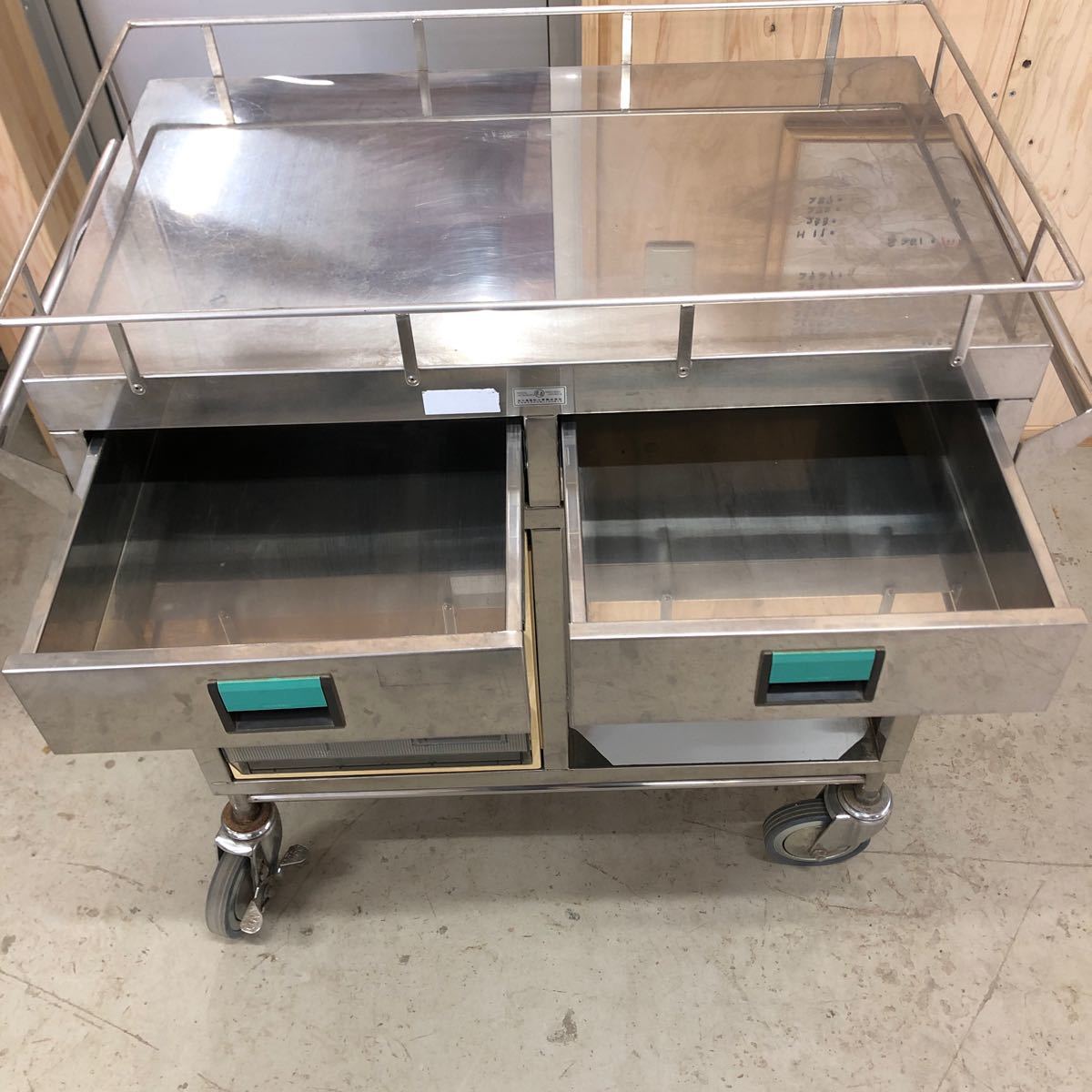861 original stainless steel with casters Wagon rack / times ... hospital medical care kitchen store furniture movement work industry garage 