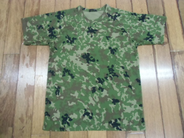 J-6 ミリタリー サバゲー コンバット トレーニングシャツ 自衛隊 迷彩 カモフラ アンダー Tシャツ 送料198円 Mサイズ_画像1