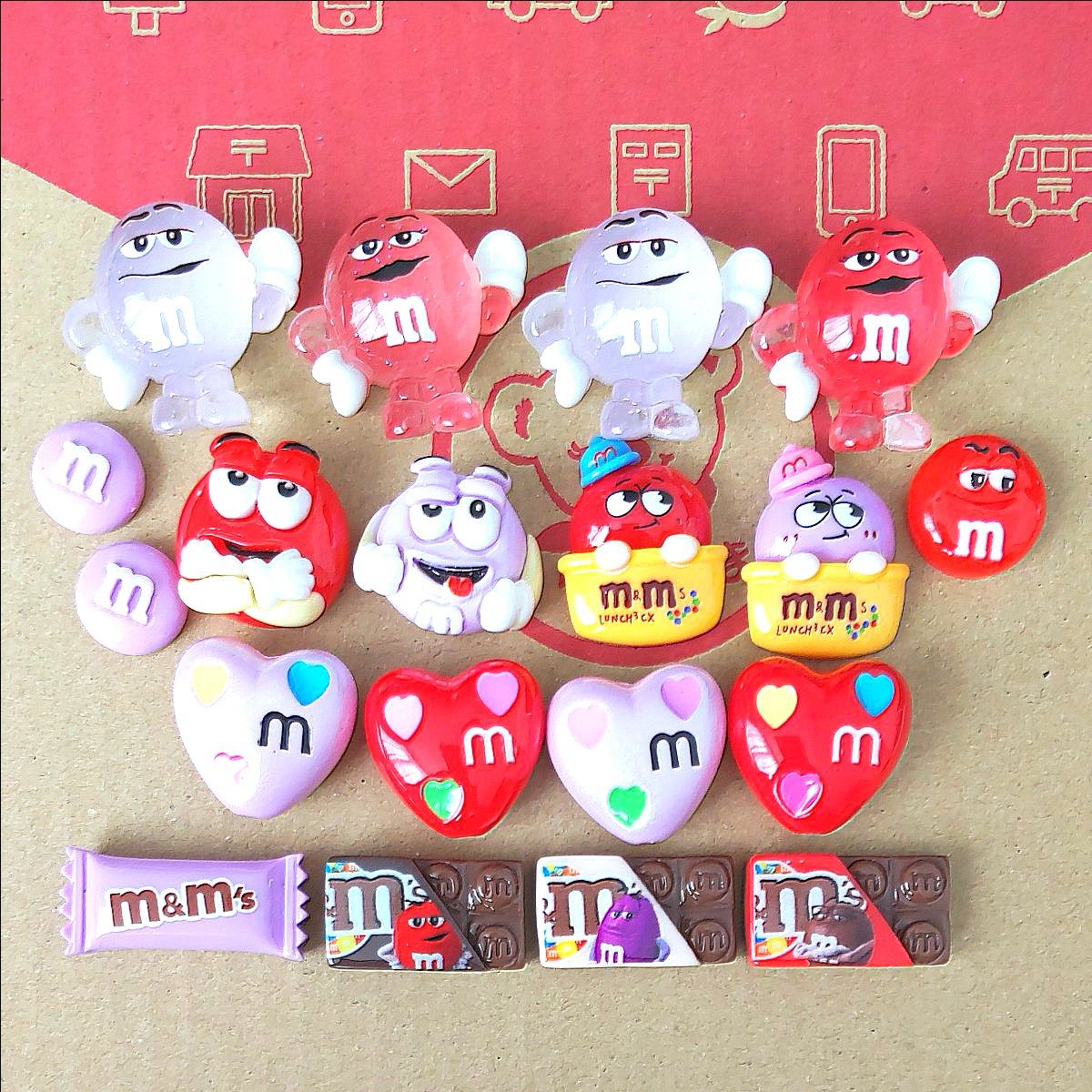 m&m’s　ミッキー　サンリオ同送