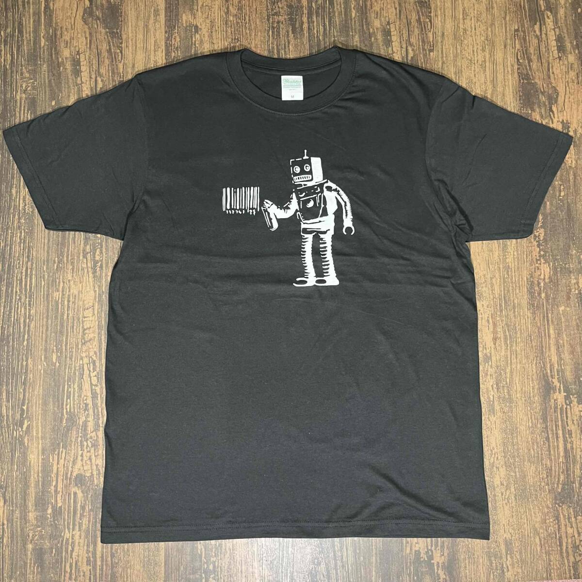 バンクシー・ロボットバーコード・プリントTシャツ・黒・M_画像1