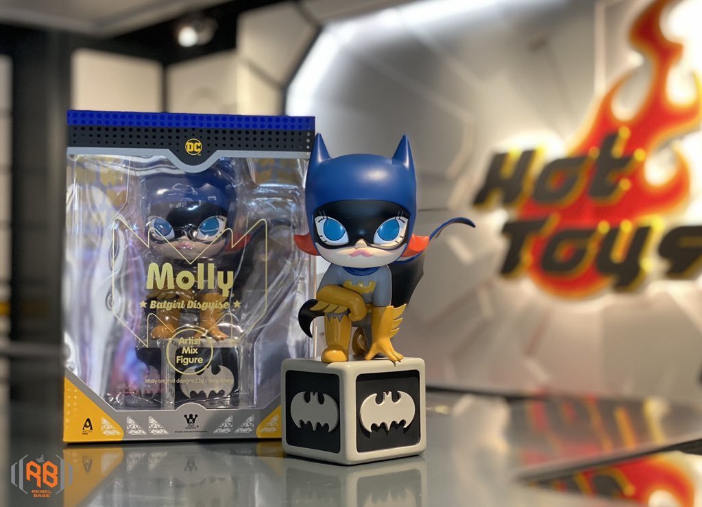 Sale! 絶版 絶版 希少 入手困難 Kennyswork x ホットトイズ Hot toys Batman Molly (Batgirl Disguise) Artist Mix POPMARTでは有りませんの画像1