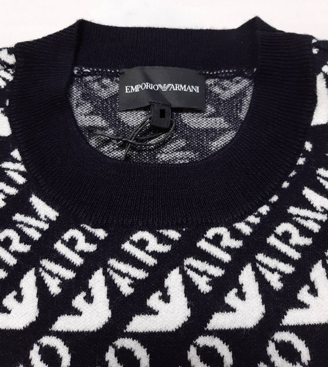 [ новый товар ] EMPORIO ARMANI Contrast. общий с логотипом [ мужской * вязаный ( свитер )]*2023-24 год осень-зима модель размер :XL(52 соответствует ) * цвет : темно-синий & белый 
